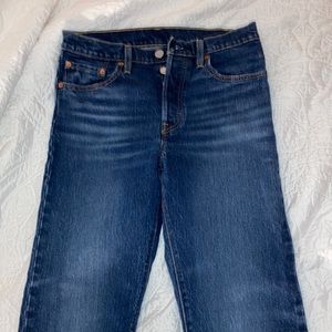 High waist button fly 501 dark wash Levi jeans